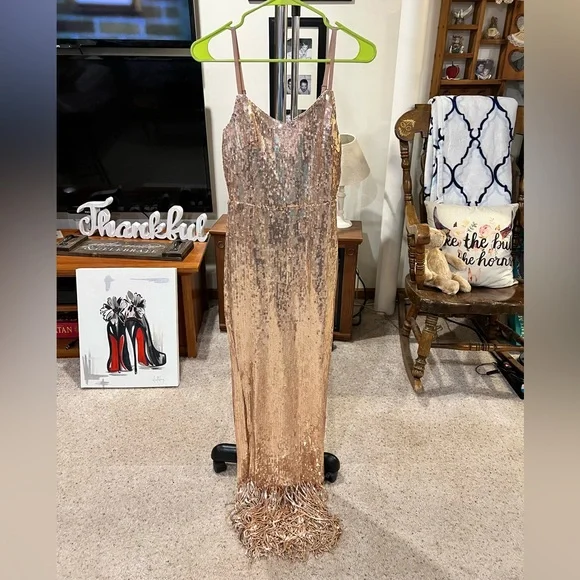 HMS Gold Sequins dress with fringe - Picture 1 of 9